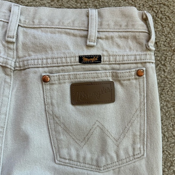 Wrangler Men's White Jeans - Picture 4 of 4